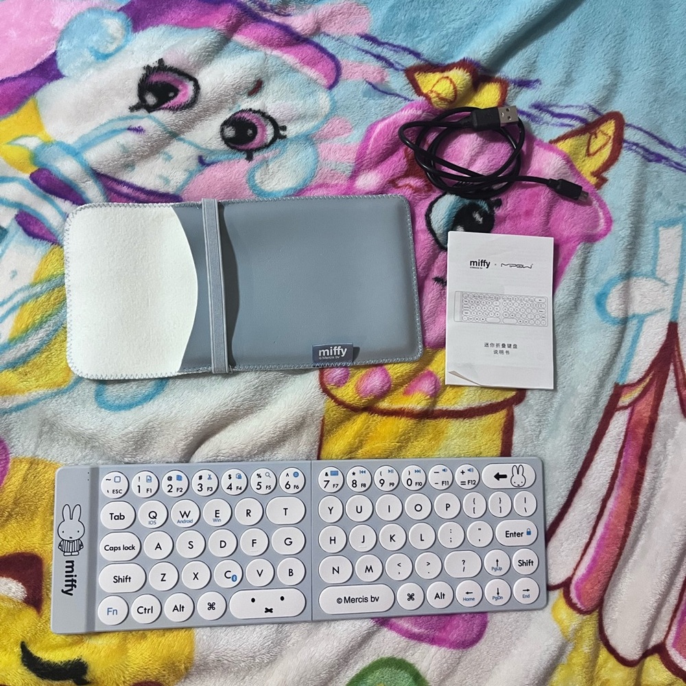 Miffy Gray and White Wireless Keyboard